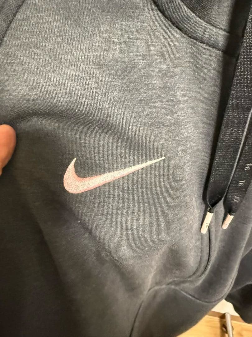 ［貴重・正規品］Nike PSGフード付きハーフジップジャージ