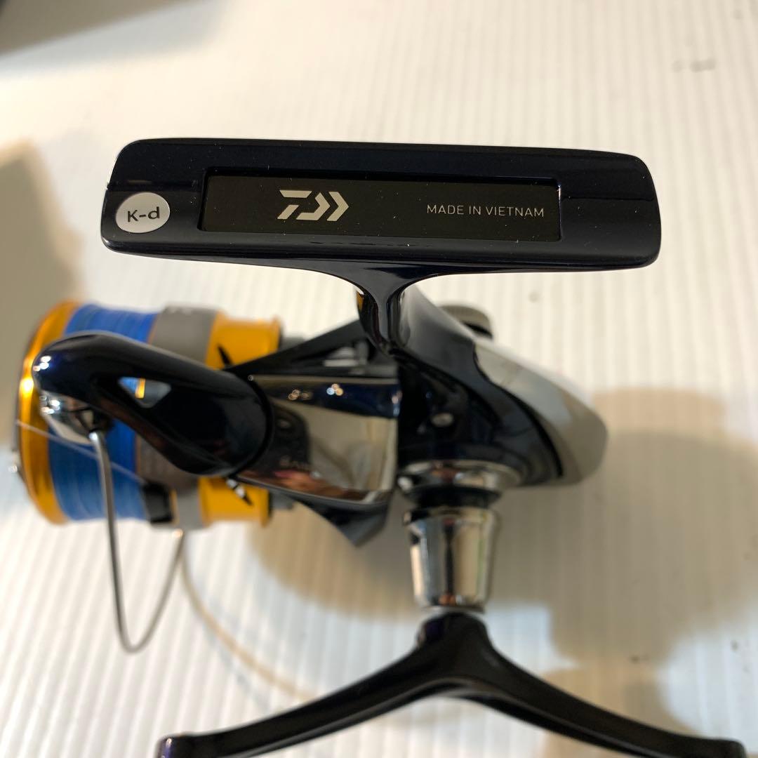 ダイワ　スピニングリール　24レブロス　中古　M70912-1