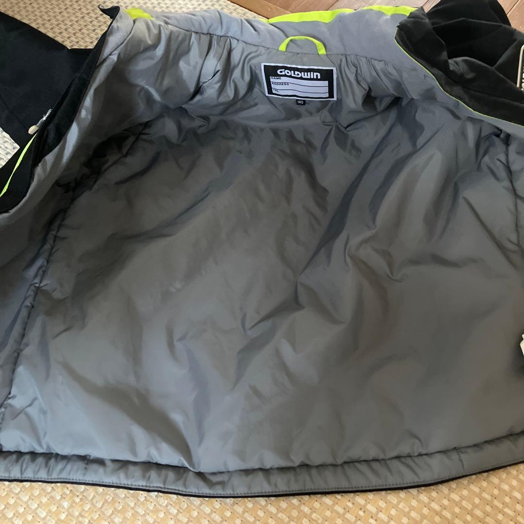 GOLDWIN スノーボードウェア 子ども用　中古品　上下セット　140
