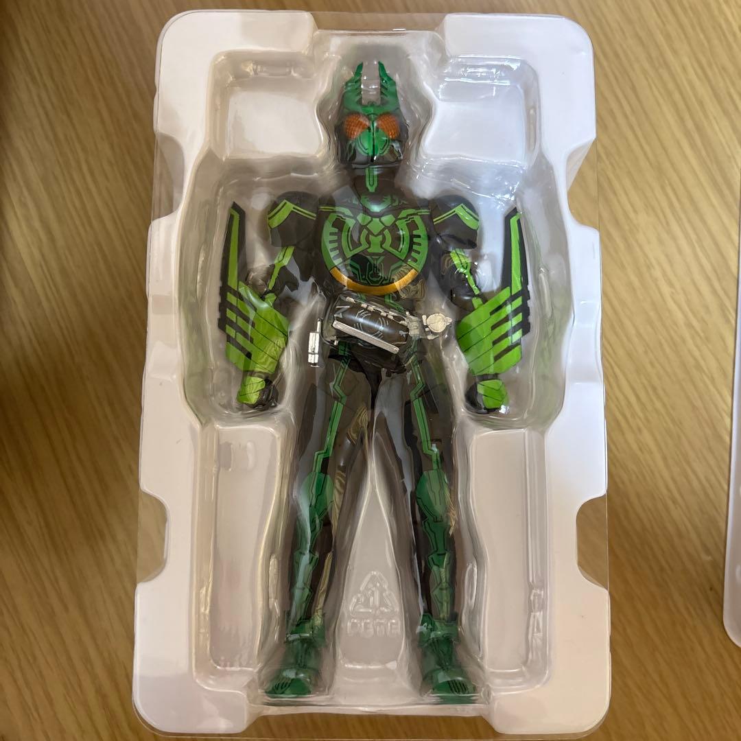 S.H.Figuarts 仮面ライダーOOO ガタキリバコンボ