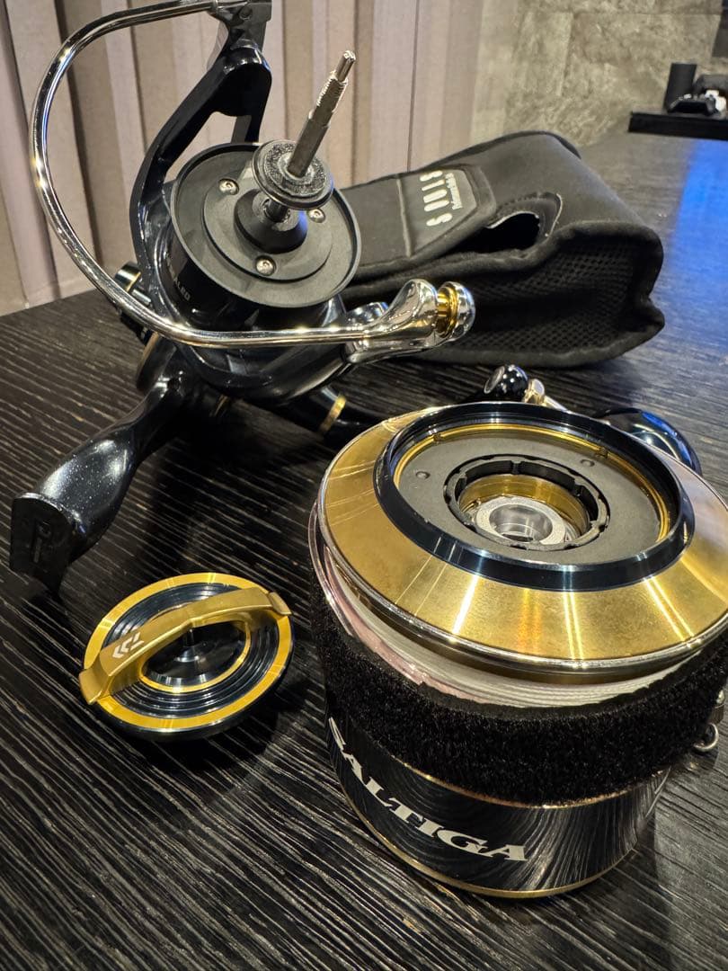 DAIWA SALTIGA 20000-H スピニングリール