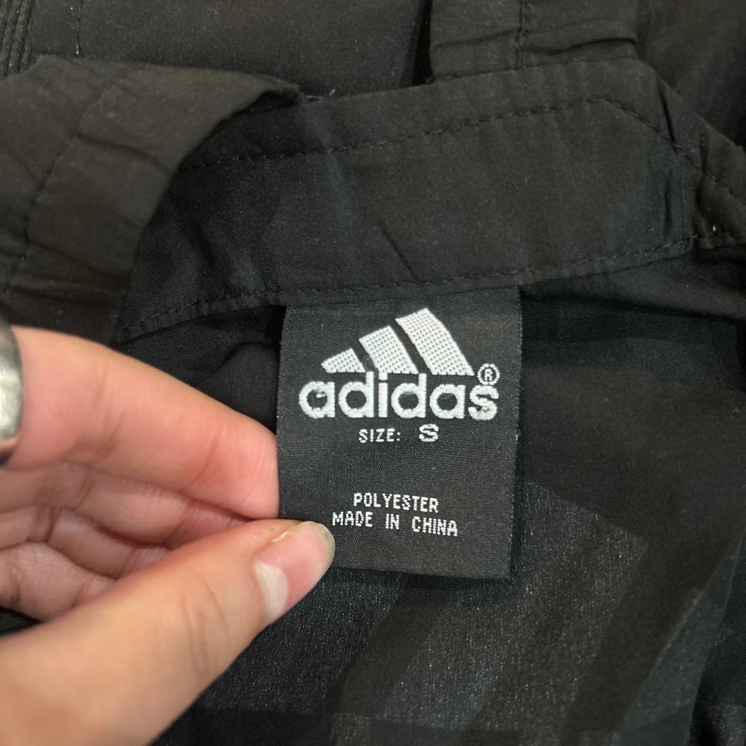adidas ブラック ストライプ オーバーオール
