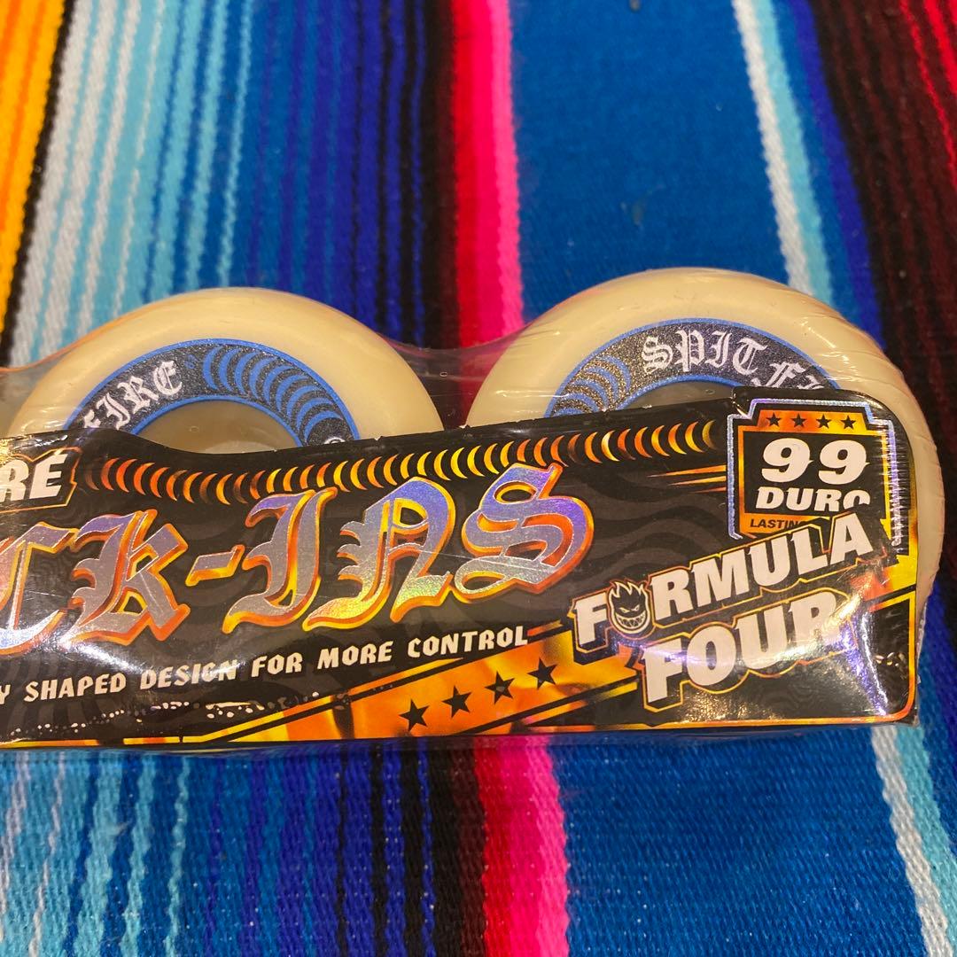 スピットファイヤー　スケートウィール  57mm formula four