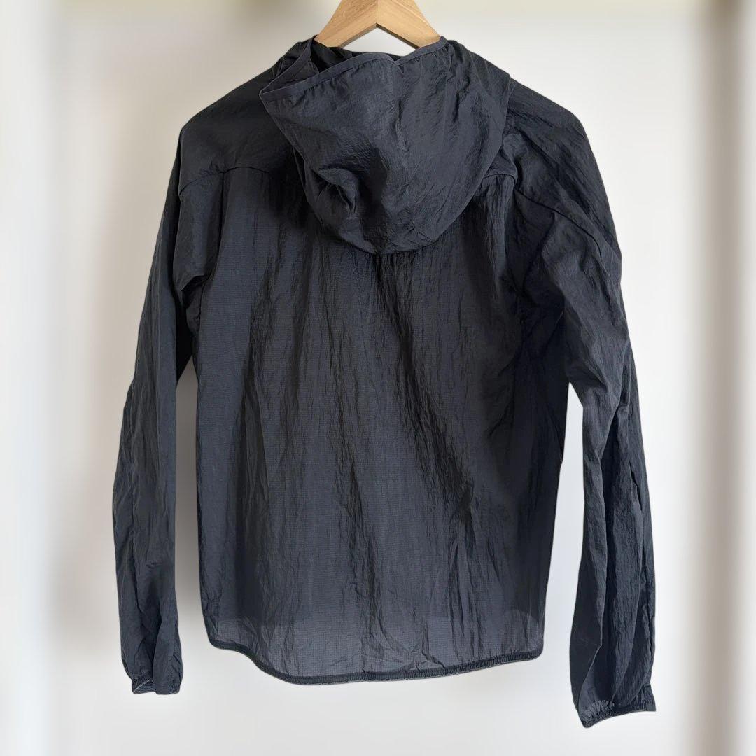 HOKA ホカオネオネ　SKYFLOW JACKET ブラック　サイズS