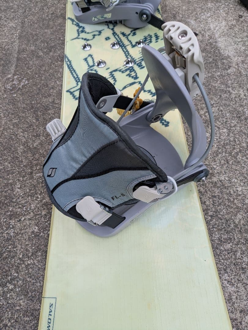 Salomon FLOW スノーボード ビンディング　セット　141cm