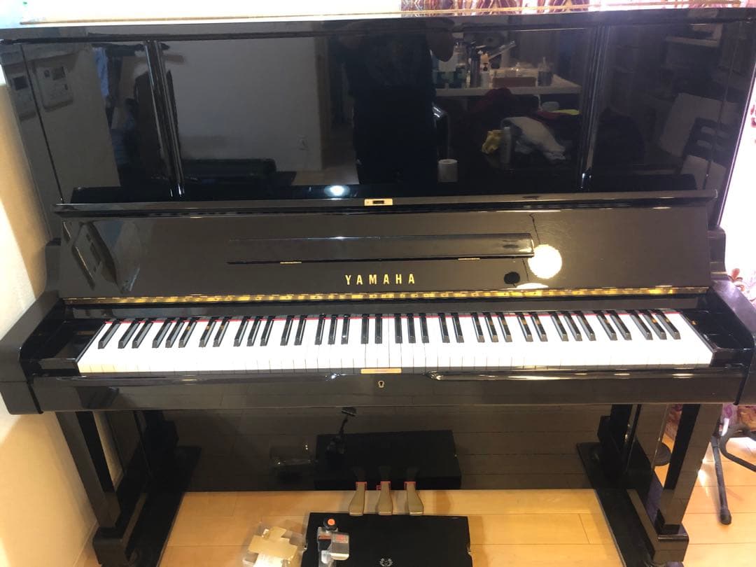 Yamaha YUX アップライトピアノ ブラック　(出品は3月上旬まで)