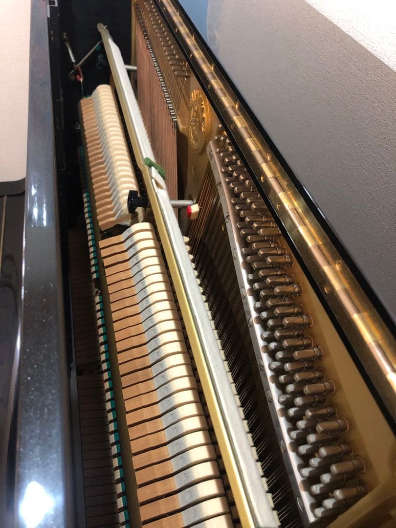 Yamaha YUX アップライトピアノ ブラック　(出品は3月上旬まで)