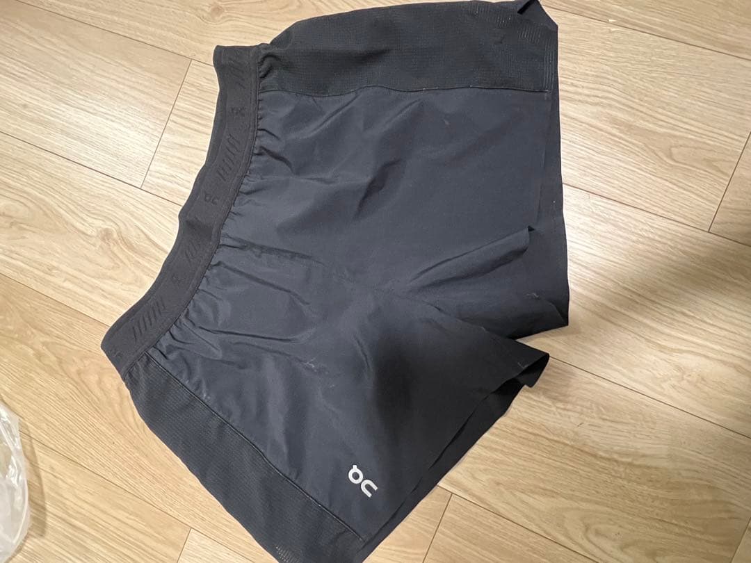 ON ランニングウェア　activeshorts
