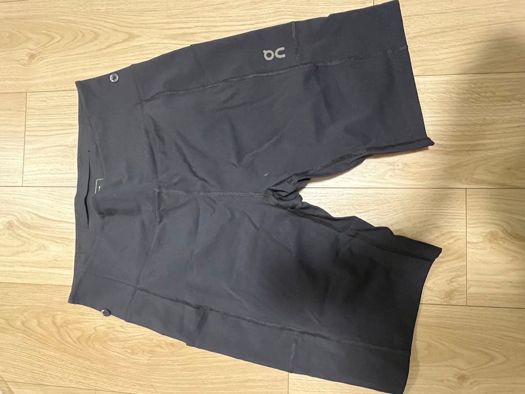 ON ランニングウェア　activeshorts
