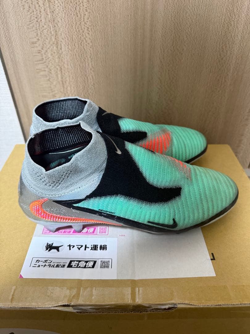 ナイキ　ファントム6 fg ハイカット　26センチ。