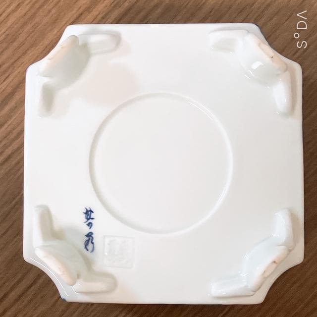 【未使用品】有田焼 其泉窯 染付祥瑞梅花鳥 三段重 蓋物