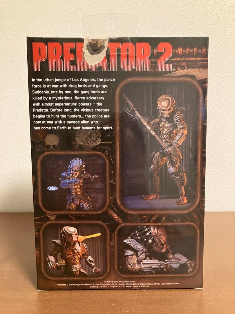 ネカ プレデター アルティメット シティ ハンター NECA 未開封