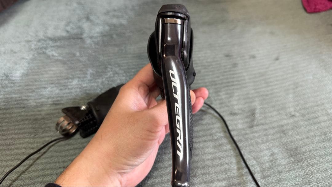 アルテグラ　ST-R8070 油圧Di2 11s di2ケーブル付き