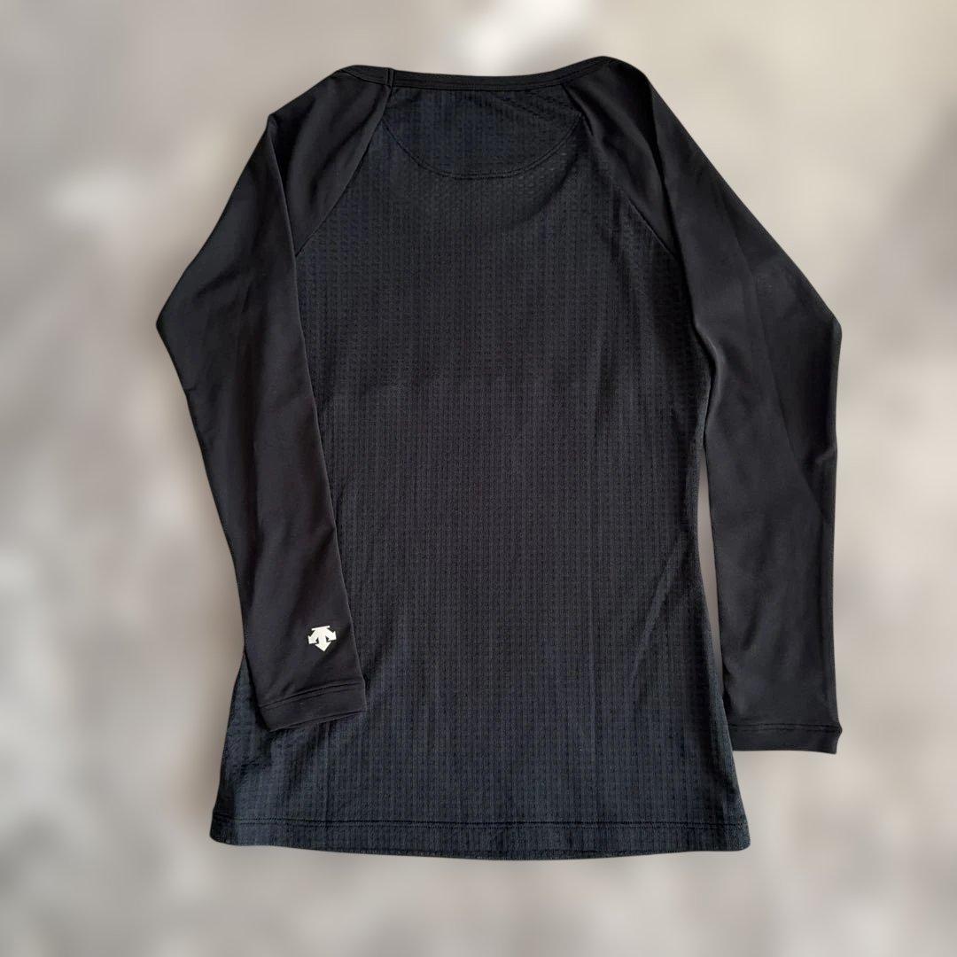 【新品タグ付】DESCENTE ♪ベーシックストレッチインナーシャツ S