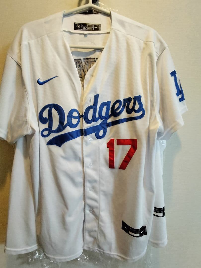 大谷翔平 ユニフォーム　Lサイズ1着、Mサイズ1着、クリアカバンセット