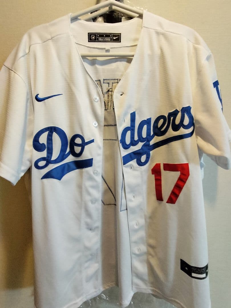 大谷翔平 ユニフォーム　Lサイズ1着、Mサイズ1着、クリアカバンセット