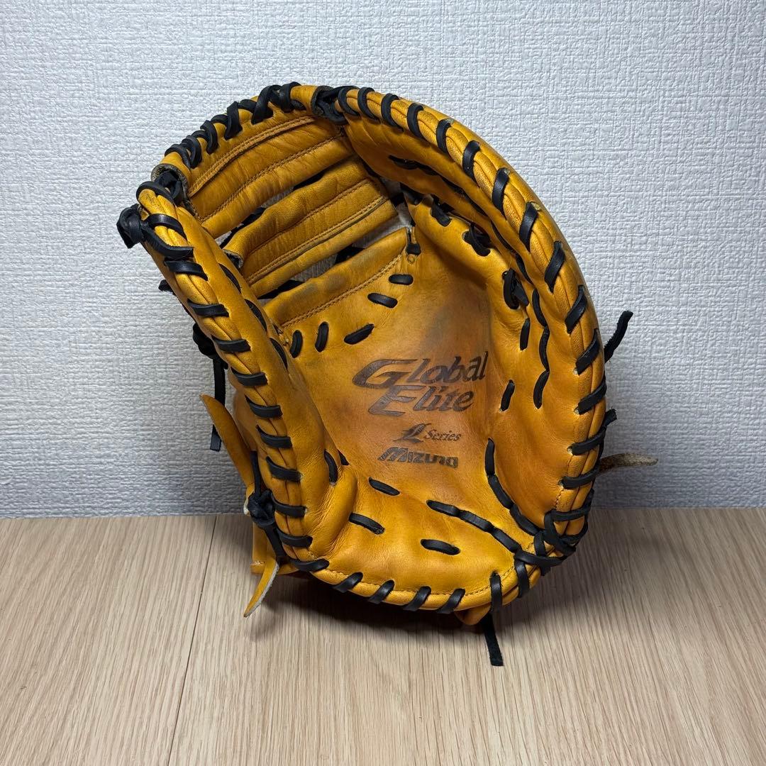 mizuno global elite 軟式ファーストミット小指2本 クロス締め