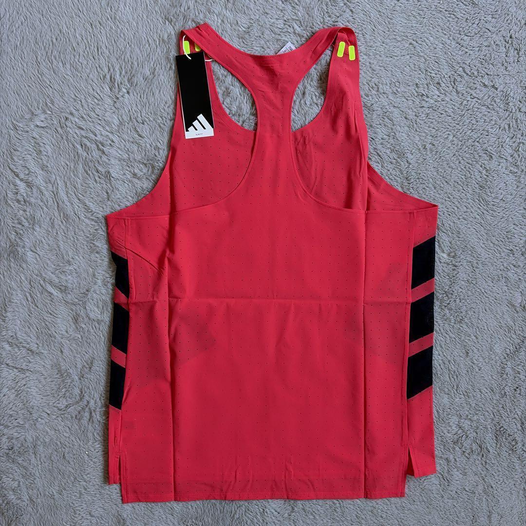 新品 アディダス アディゼロ Road to Records シングレット M
