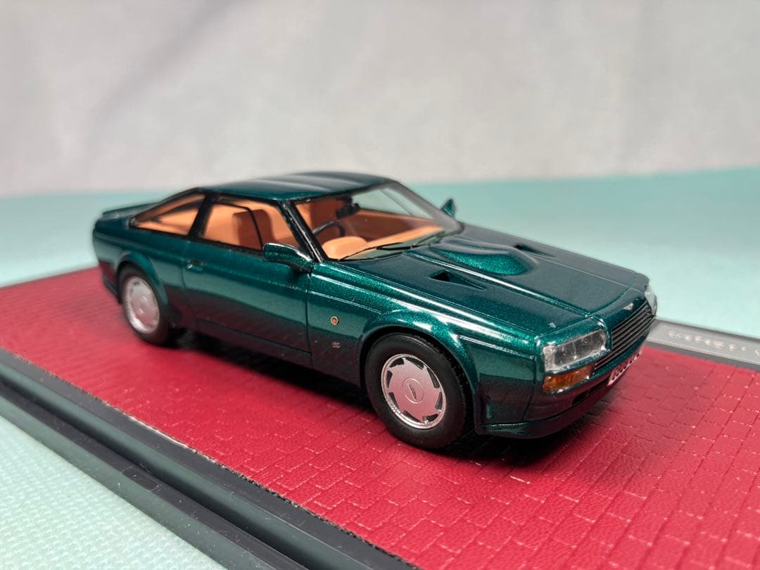 MATRIX 1／４３　アストン・マーティン　Ｖ８　ザガート　メタリックグリーン