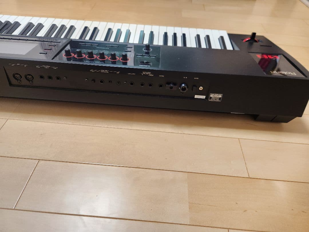 訳あり　Roland FA-08 88鍵 シンセサイザー ケース付　送料込み