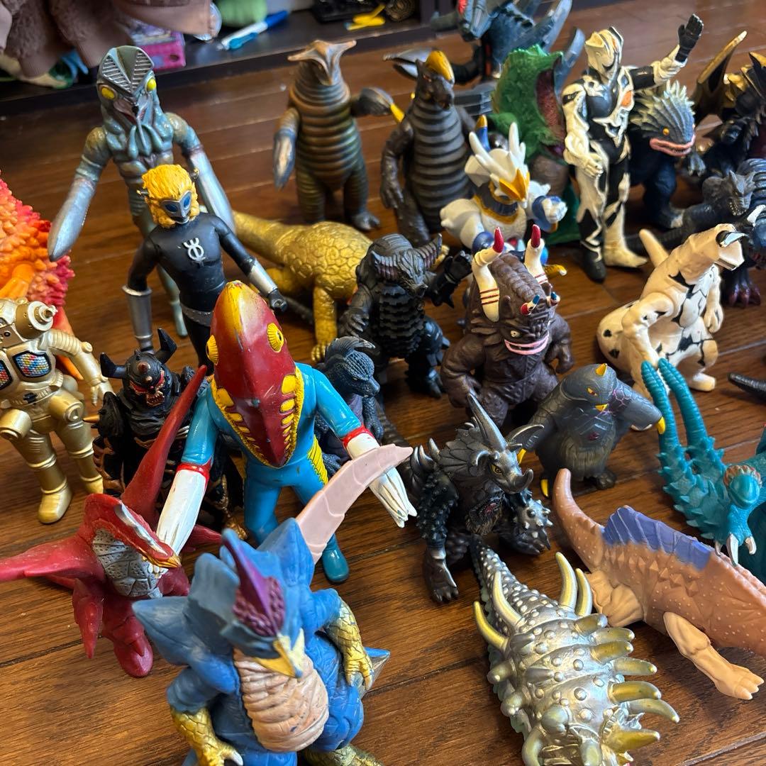 ウルトラマンシリーズ 怪獣フィギュア 50体