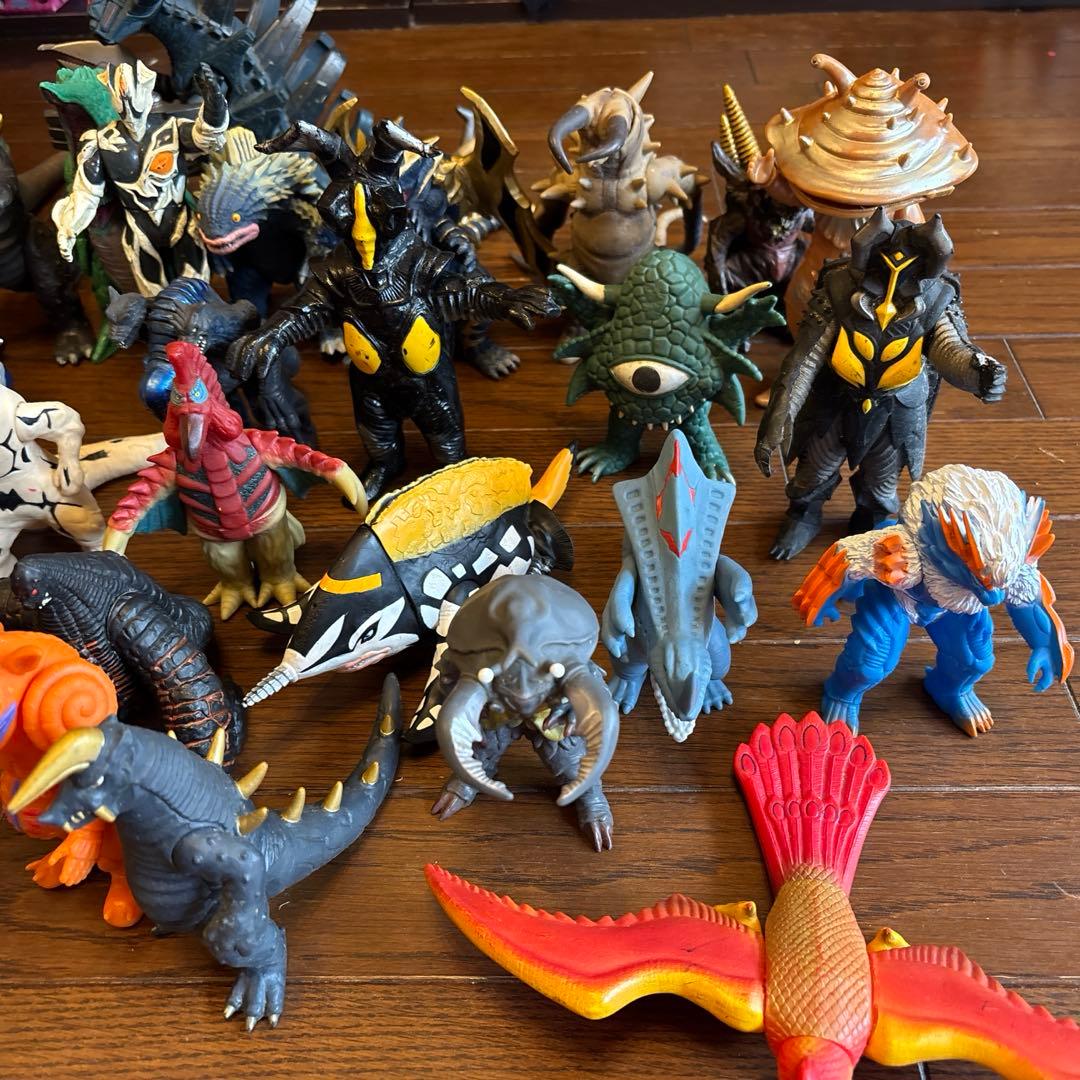 ウルトラマンシリーズ 怪獣フィギュア 50体