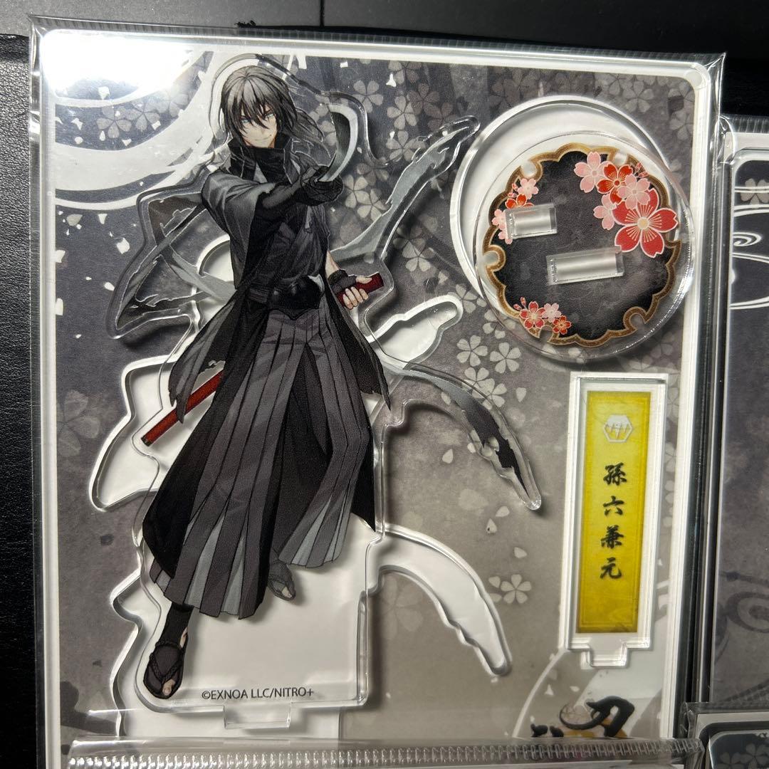 刀剣乱舞STORE アクスタ 孫六 通常 戦闘 内番 軽装 きつね装備