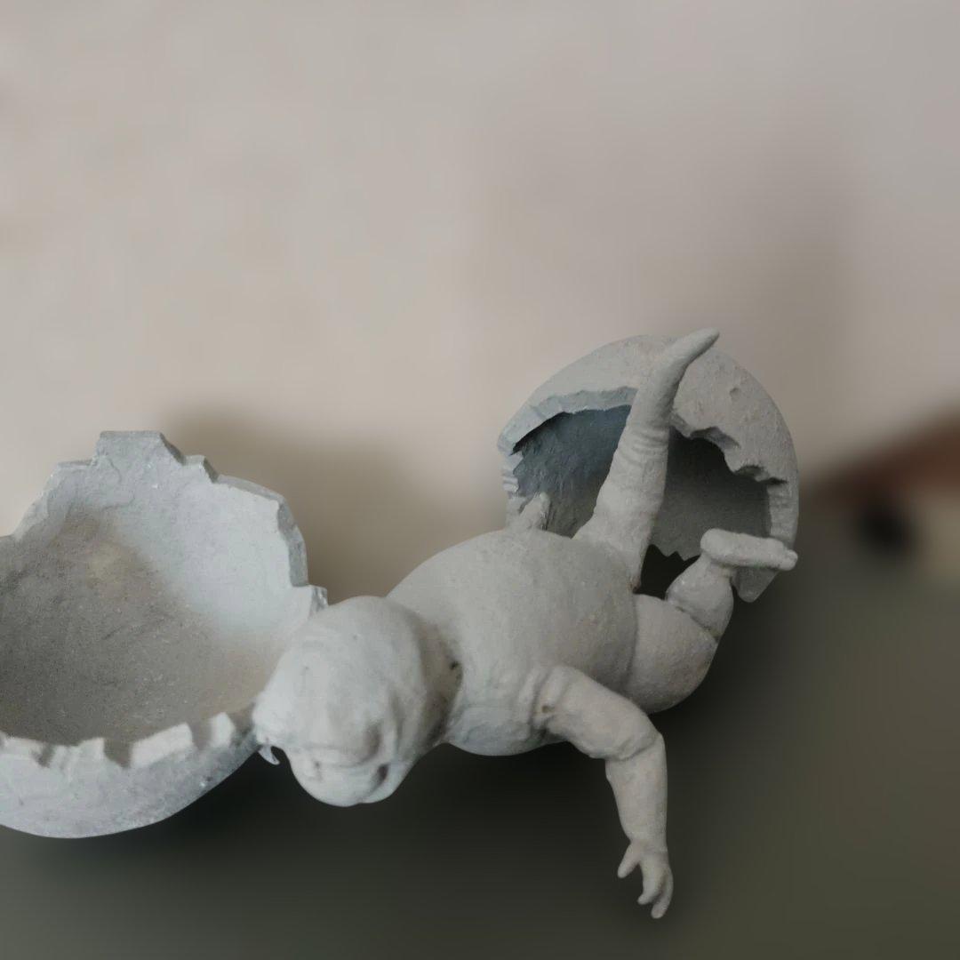 怪獣ガレージキット。ゴジラの息子。卵付きミニラ組み立て済。未塗装！