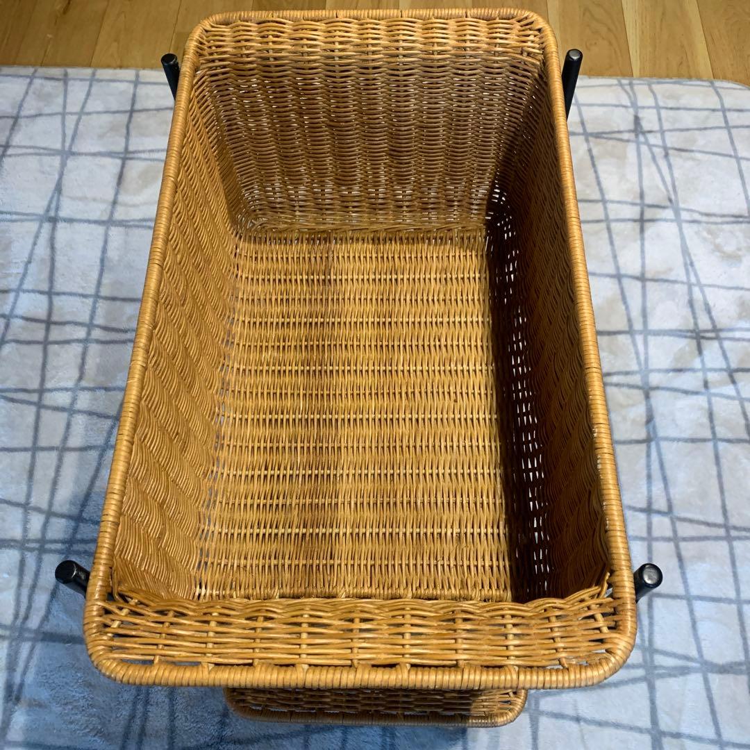 WALLABY BASKET STAND Black IDEE イデー
