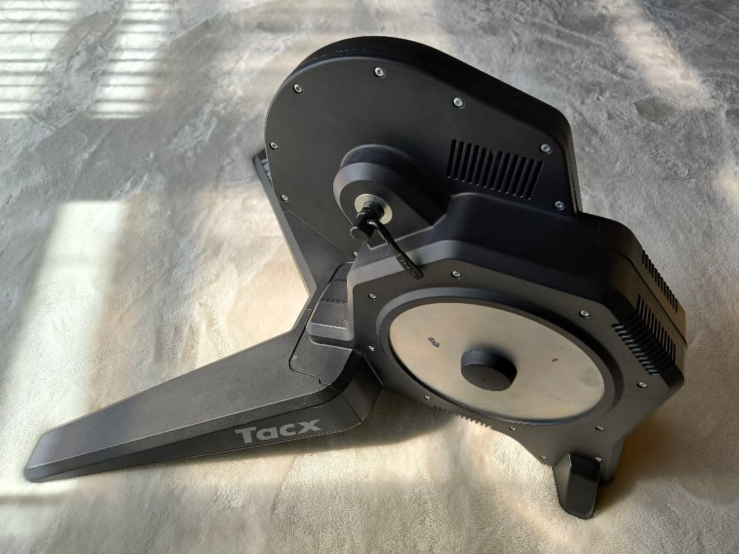 Tacx FLUX Smart ANT+ドングル付　11速スプロケ付き