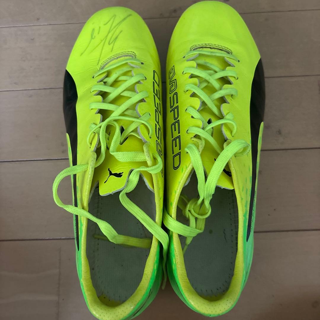 Puma Speed サッカースパイク　石川大地選手サイン入り。