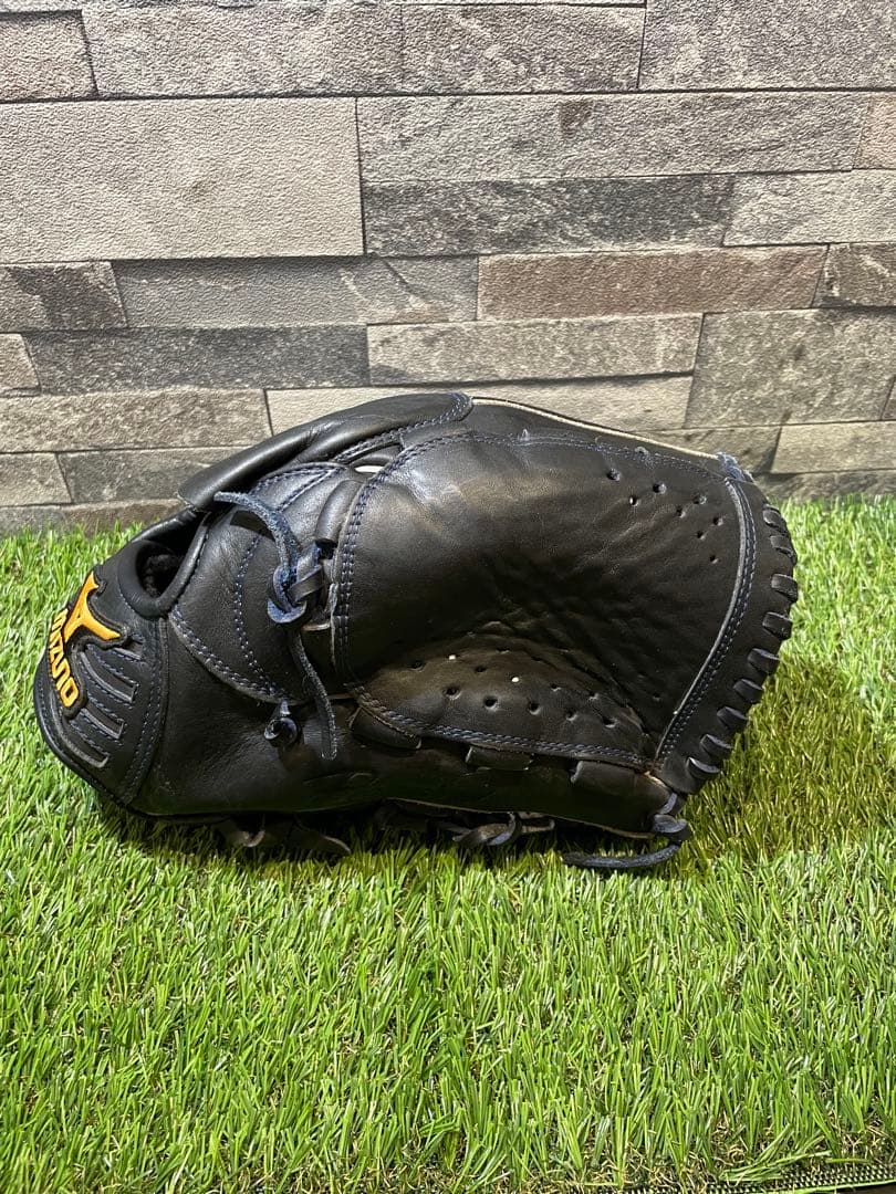 ミズノ Mizuno 斎藤佑樹モデル 投手用 軟式グローブ