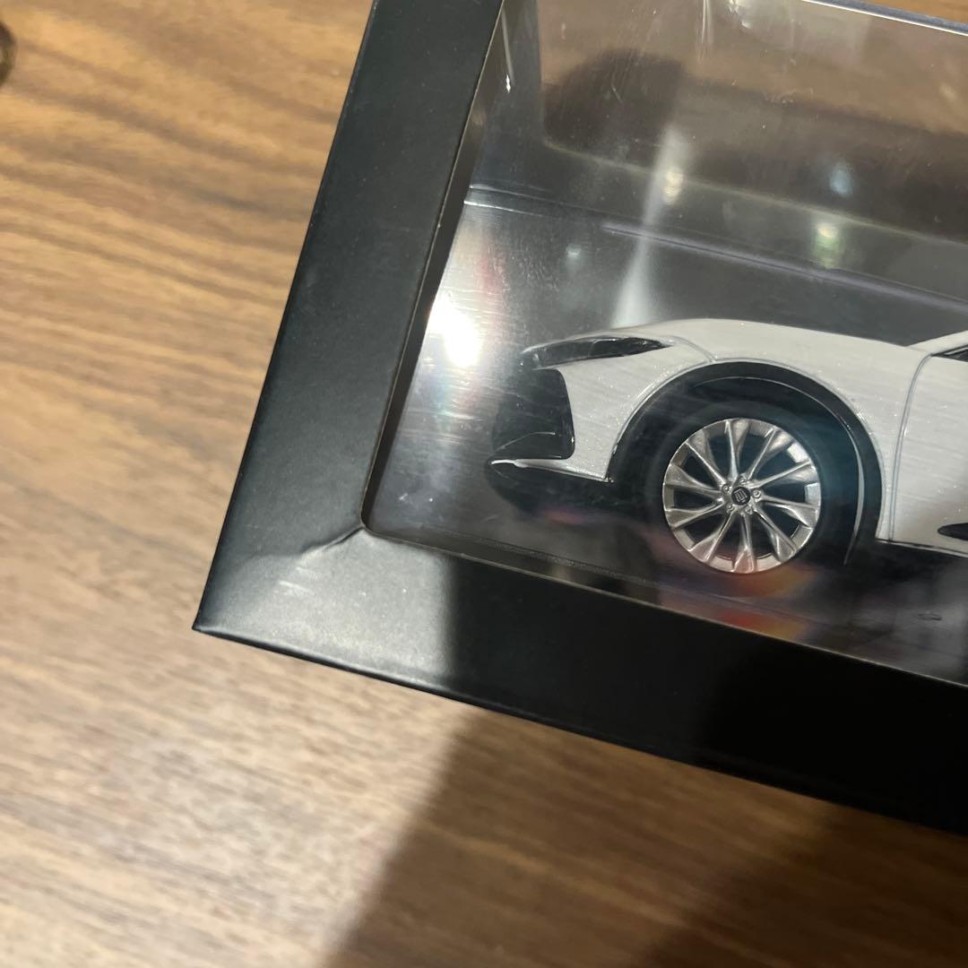 トヨタ 非売品 クラウン ミニカー 1/30