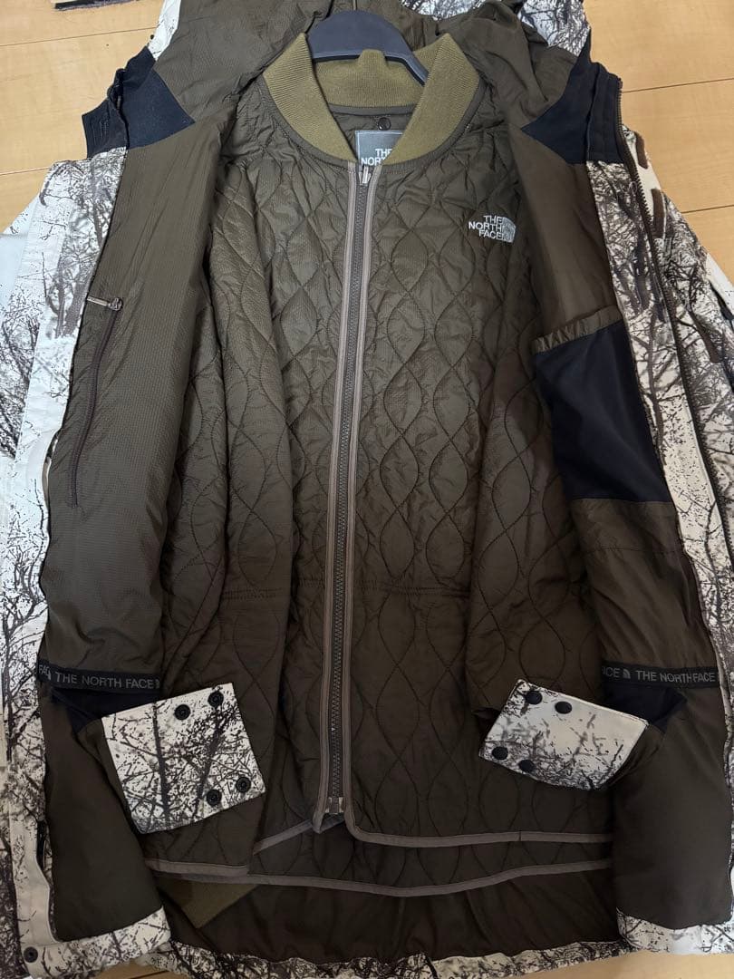 THE NORTH FACE × swaggerコラボフード付きウェア