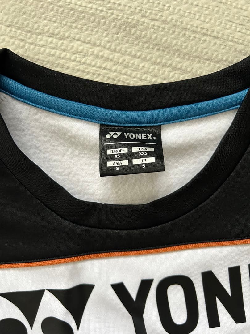 YONEX バドミントン　テニス 長袖裏起毛シャツ Sサイズ
