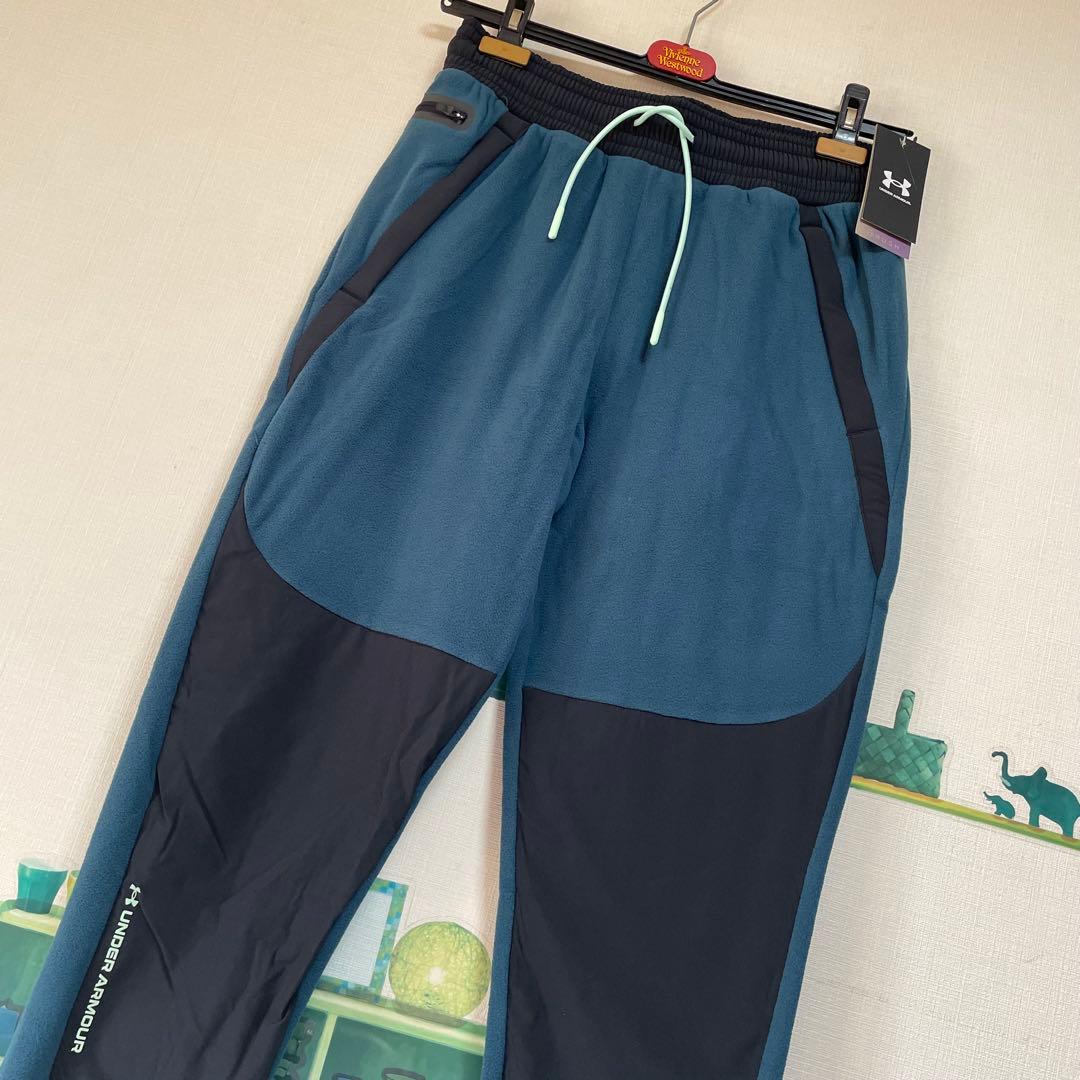 新品　アンダーアーマー 暖かフリーススウェットパンツ「LGサイズ・緑×黒」