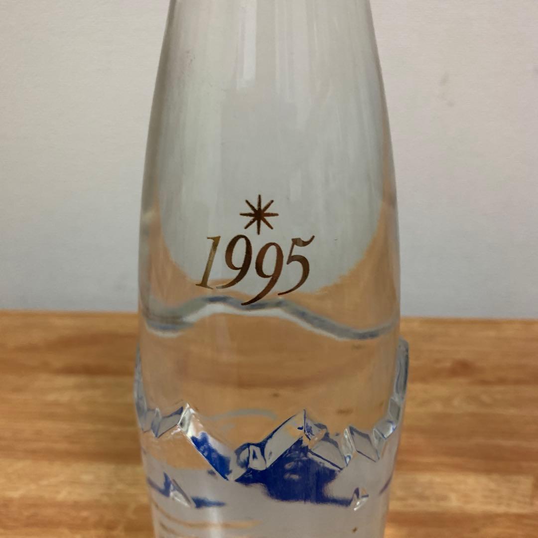 エビアン イヤーボトル 1995-1998年セット