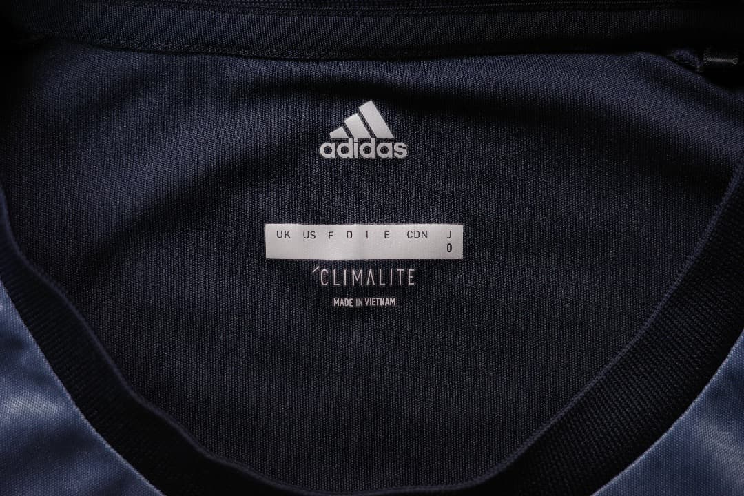 adidasーテニスウエアセットアップ