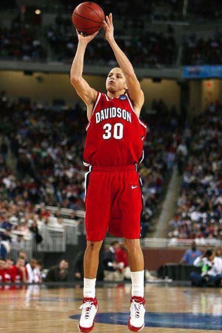 【レア物】NBA（NCAA）ユニフォーム S.CURRY（デビッドソン大）#30
