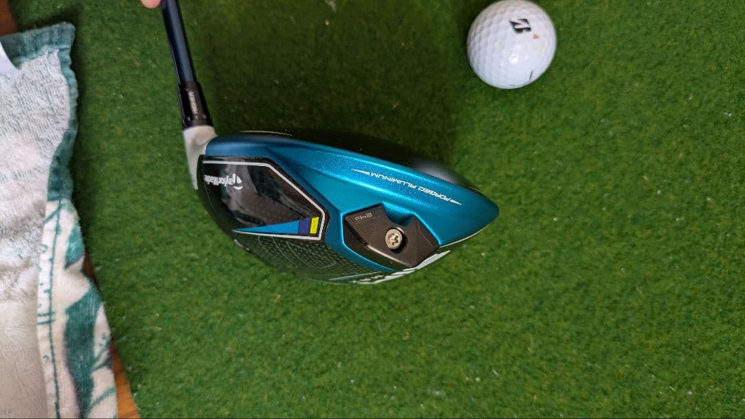TaylorMade SIM2MAX ドライバー