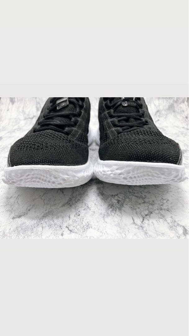 【美品】UNDERARMOUR アンダーアーマー CURRY8 カリー8