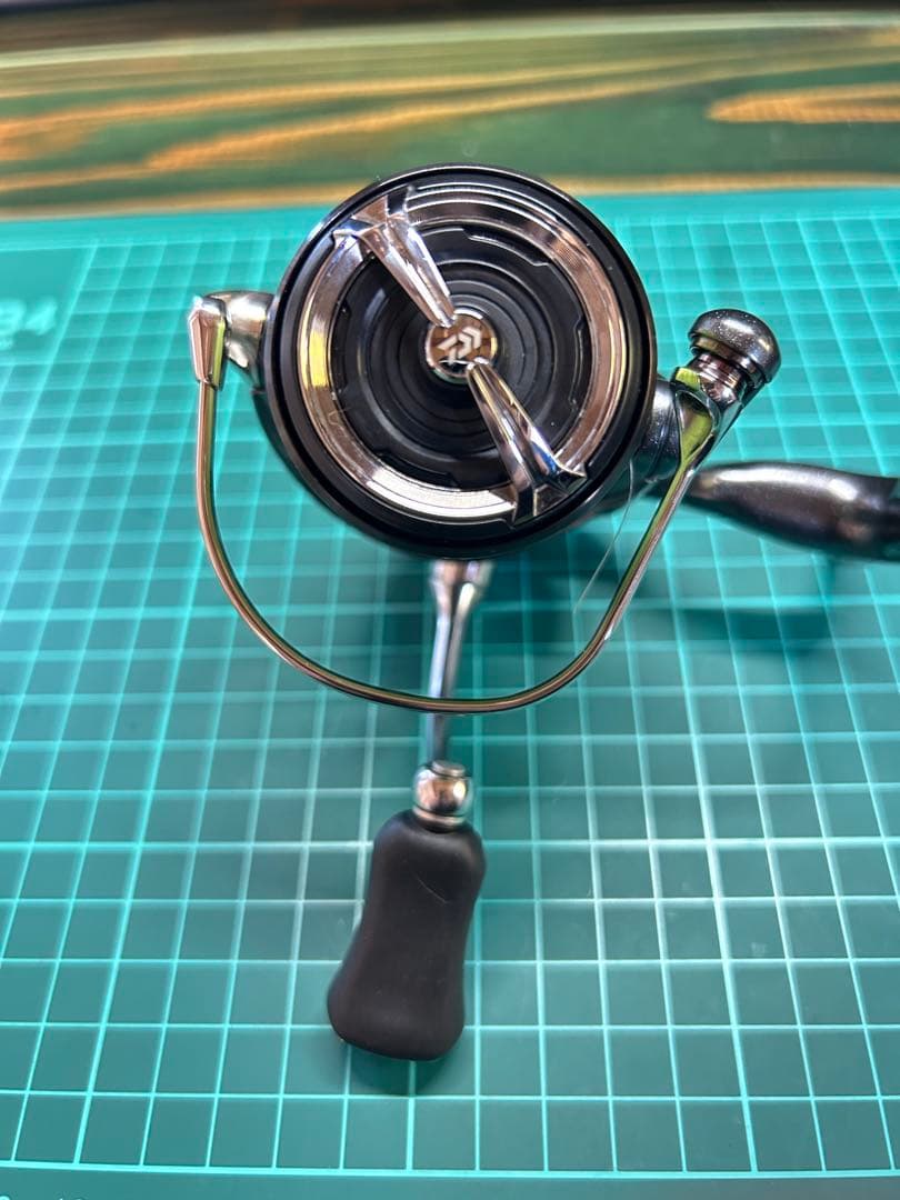 【極美品】24ルビアスLT2500S ダイワ