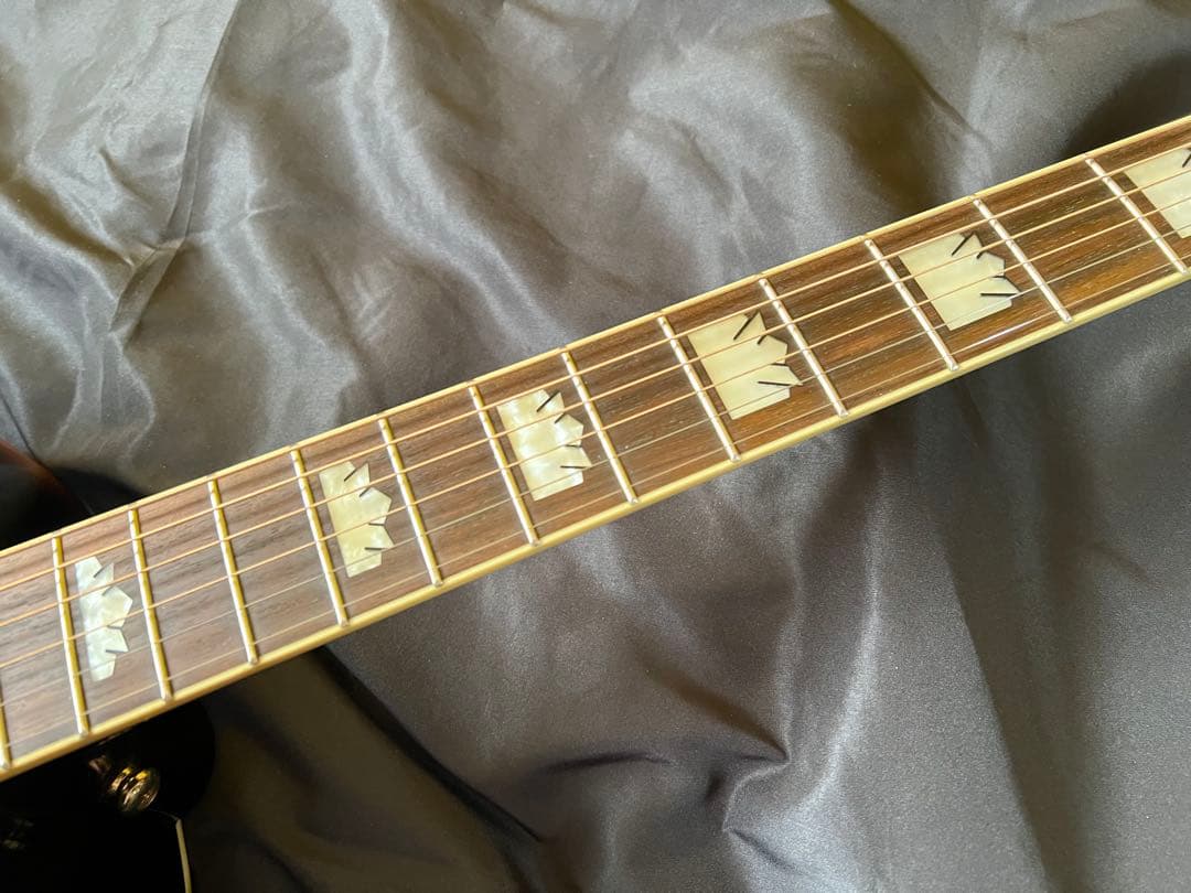 EPIPHONE EJ-200VS ケース付ほぼ未使用美品アコースティックギター