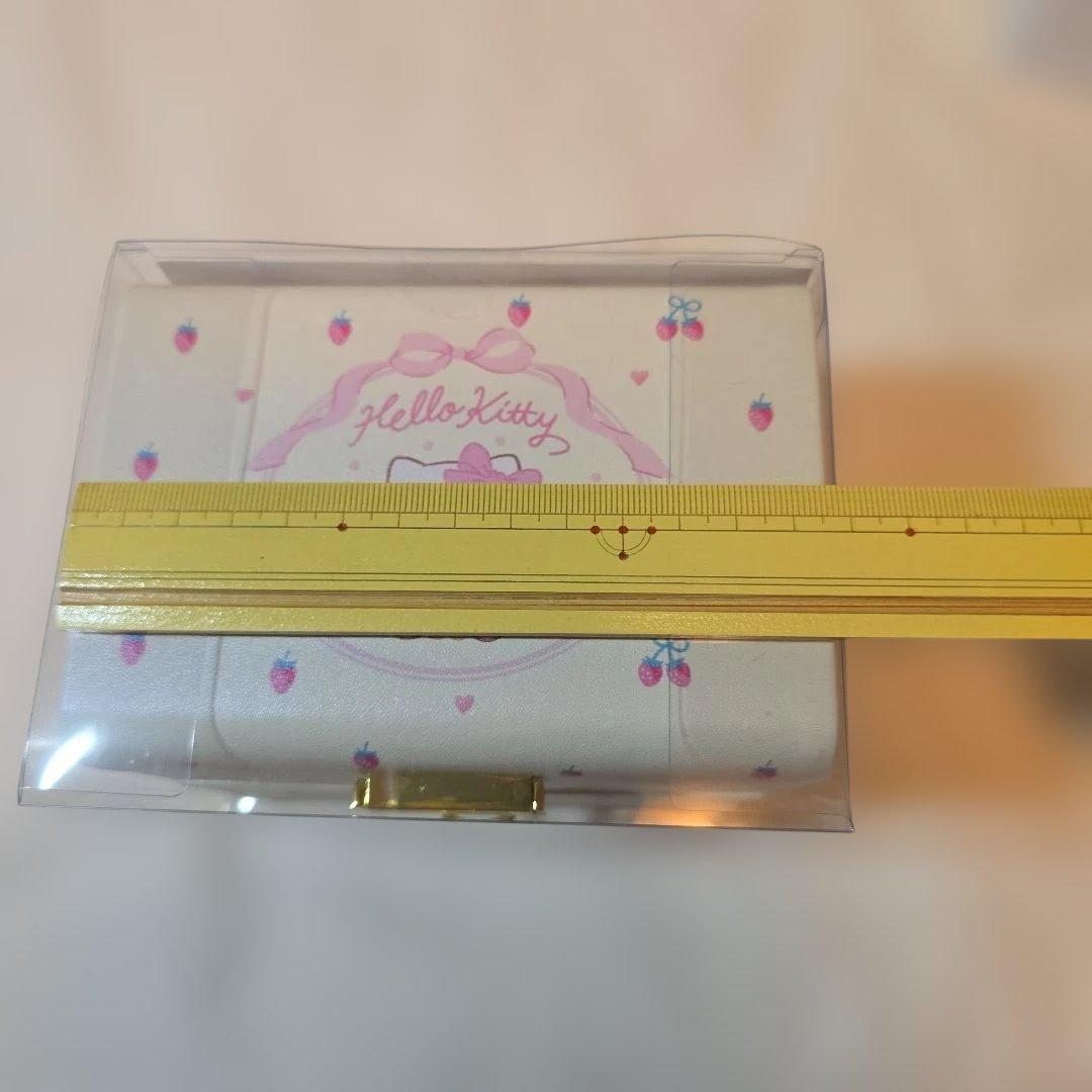 サンリオ　ハローキティ　ジュエリーボックス　イチゴ