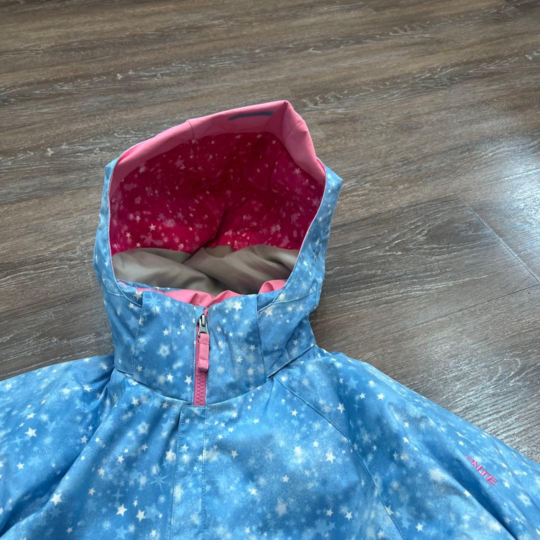 デサント　美品　　セットアップ　上下　スキーウェア　150 女の子