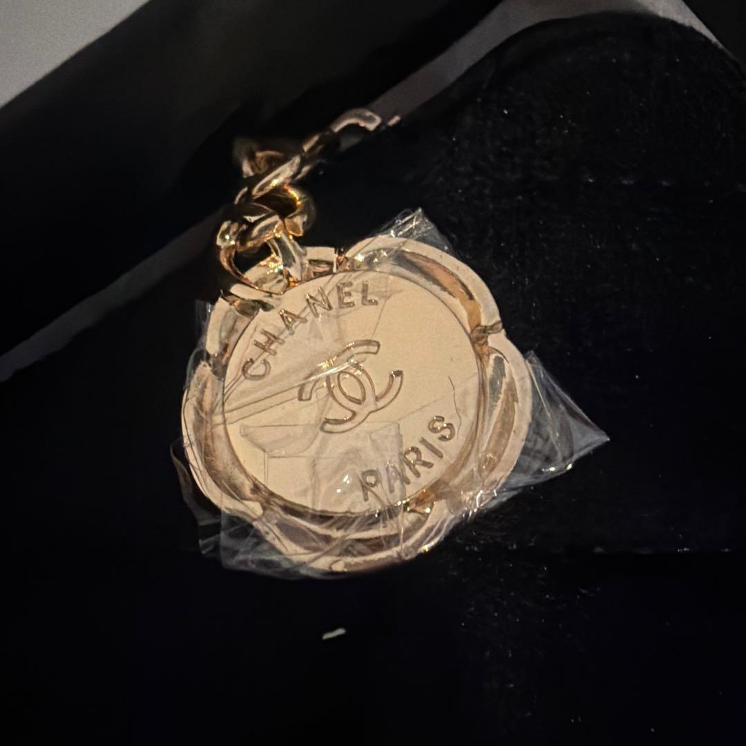 ［新品］CHANELシャネル ベルベット調 メイクアップポーチノベルティ