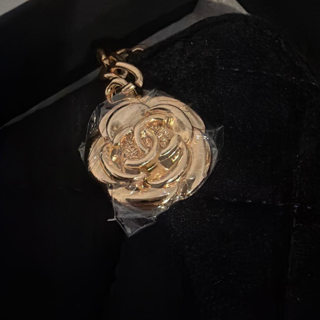 ［新品］CHANELシャネル ベルベット調 メイクアップポーチノベルティ