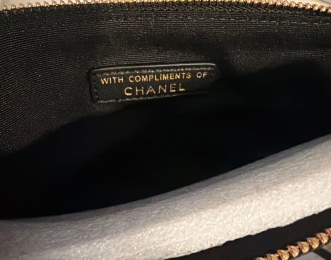 ［新品］CHANELシャネル ベルベット調 メイクアップポーチノベルティ