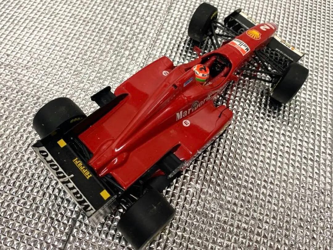 【ミニチャンプス　1996 フェラーリF310 エディ・アーバイン　1/18】