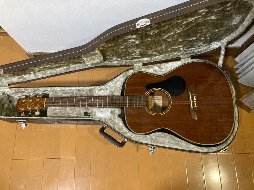 Alvarez アルバレスアコースティックギター　エレアコ改造品　ハードケース付